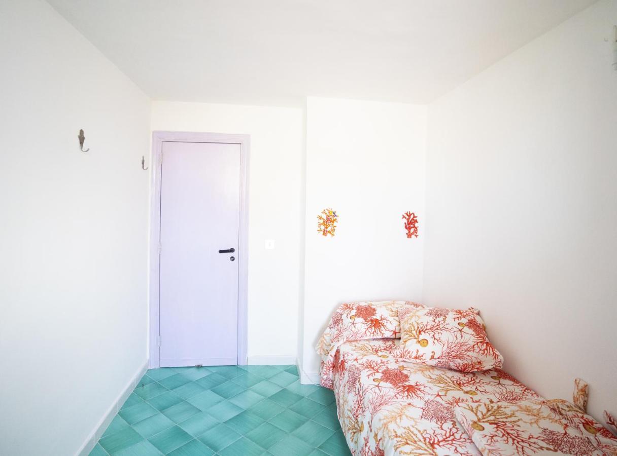 Ferienwohnung Nel Punto Piu Alto Dell' Isola, Terrazza Con Vista Mozzafiato Procida Exterior foto